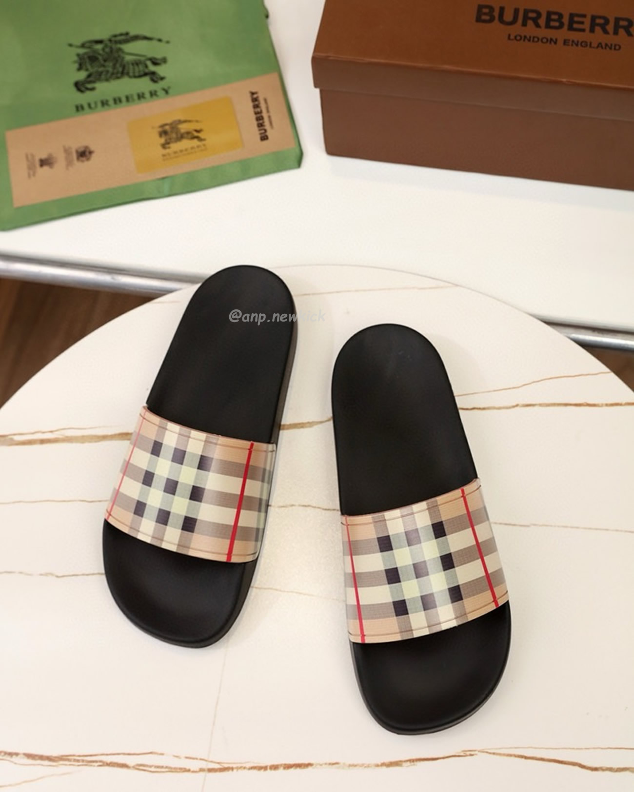 Burberry Vintage Check Slides Beige (2) - newkick.app